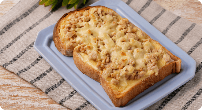 そぼろピザトースト