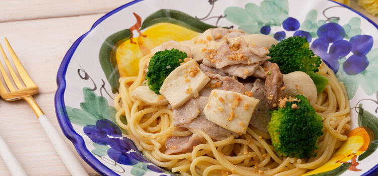 豚肉ときのこのパスタ