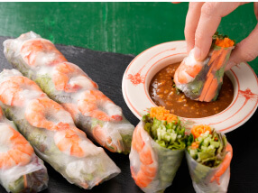 生春巻きのエスニックねりごまだれ