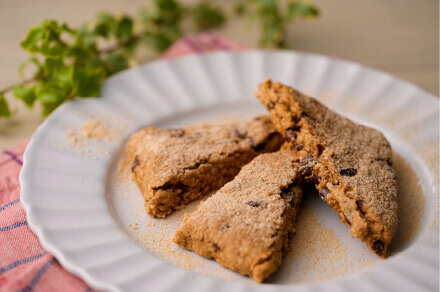 オートミールでザクザクきなこチョコスコーン
