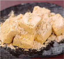 とろけるきなこのわらびもち